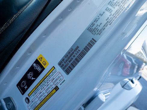 Used 2022 Jeep Wrangler Unlimited Sahara image 21