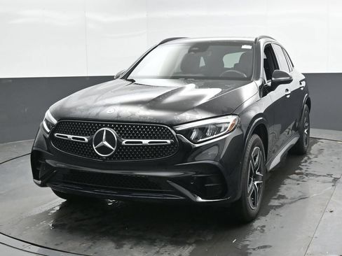 Used 2023 Mercedes-Benz GLC 300 image 6