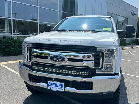 Used 2019 Ford F250 XLT AWD/4WD image 2