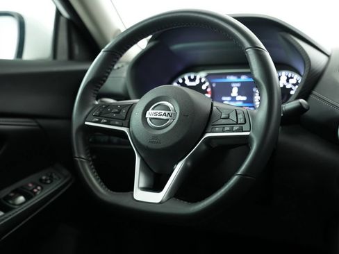 Used 2023 Nissan Sentra SV FWD image 11