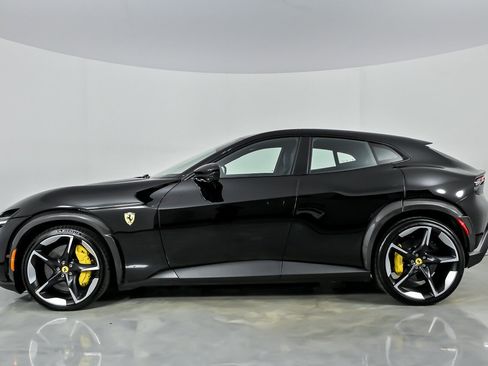 Used 2025 Ferrari Purosangue image 9