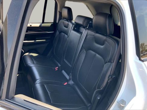 Used 2023 Jeep Grand Cherokee 4WD 4xe w/ Luxury Tech Group II image 20