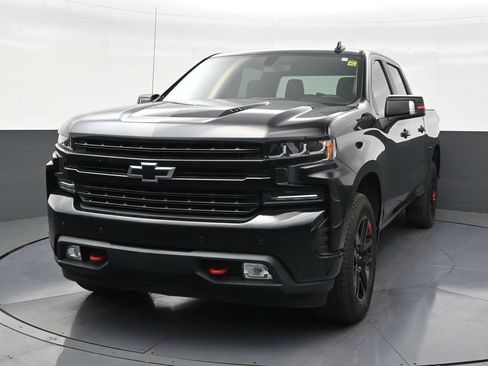 Used 2022 Chevrolet Silverado 1500 RST w/ Redline Edition AWD/4WD image 8