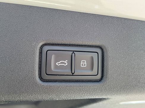 Certified 2025 Audi Q5 Premium Plus w/ Premium Plus AWD/4WD image 20