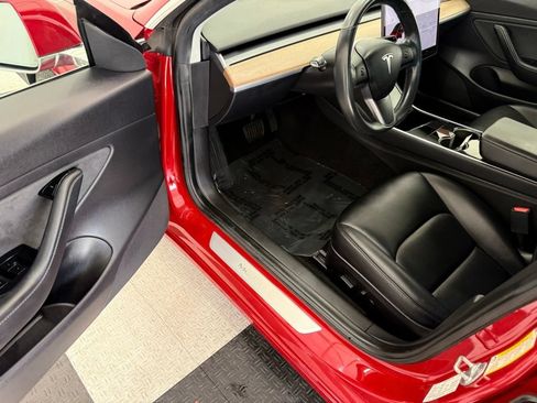 Used 2019 Tesla Model 3 Long Range RWD image 31