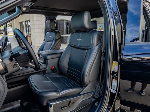 Used 2026 Ford F350 Platinum image 31