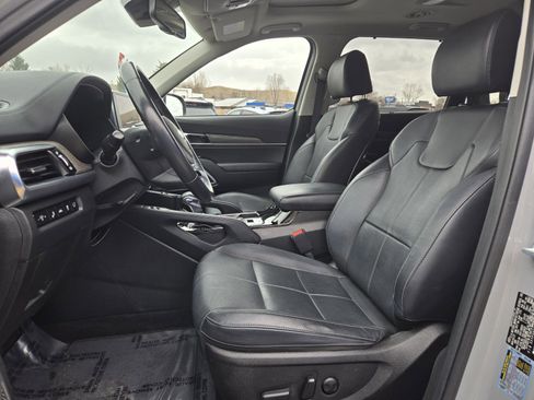 Used 2021 Kia Telluride EX w/ EX Premium Package image 10