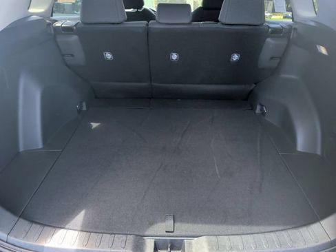 Used 2025 Toyota RAV4 LE AWD/4WD image 33