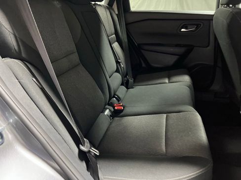 Used 2025 Nissan Rogue SV FWD image 11