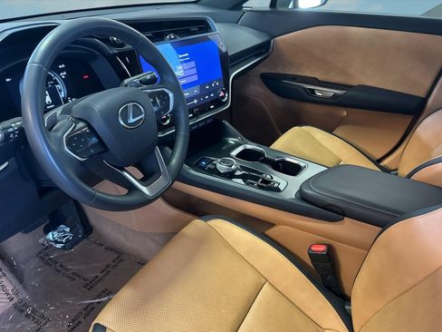 Certified 2023 Lexus RZ 450e Premium w/ Technology Package AWD/4WD image 4