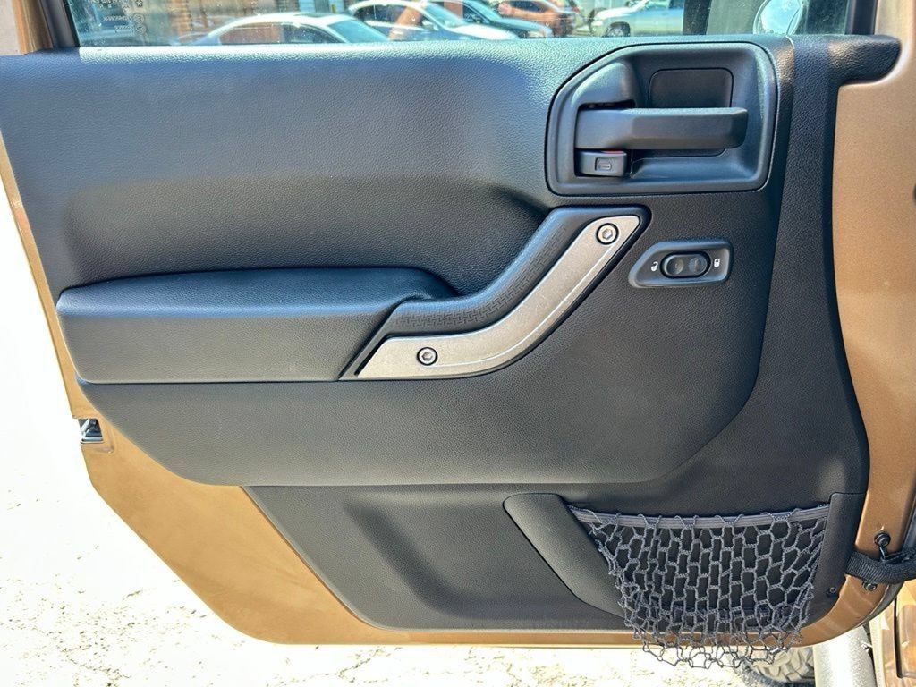 Used 2015 Jeep Wrangler Unlimited Sport w/ Quick Order Package 24S AWD/4WD image 20
