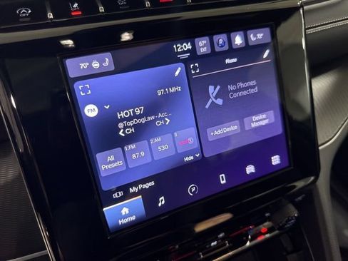 Used 2025 Jeep Grand Cherokee Altitude AWD/4WD image 7