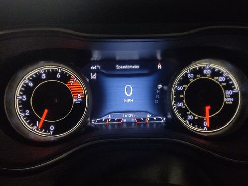 Used 2022 Jeep Cherokee Latitude Lux FWD image 23