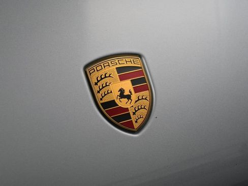 Certified 2026 Porsche Macan AWD/4WD image 13