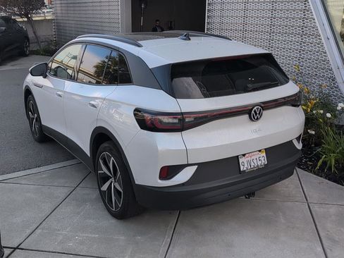 Used 2023 Volkswagen ID.4 Pro S image 7