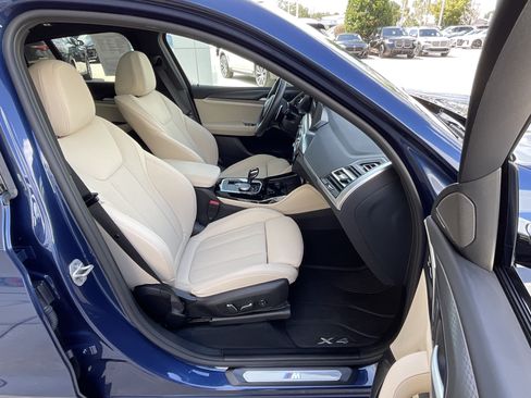 Certified 2025 BMW X4 xDrive30i w/ Premium Package AWD/4WD image 21