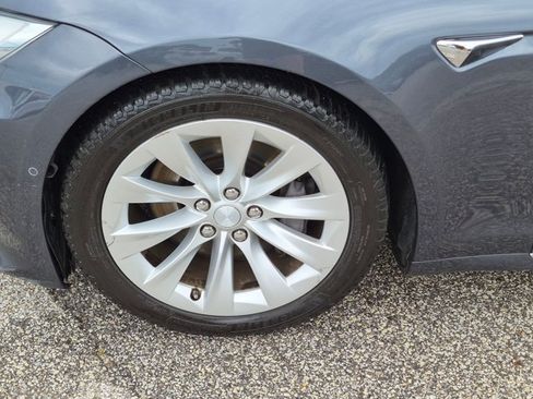 Used 2018 Tesla Model S 100D AWD/4WD image 27