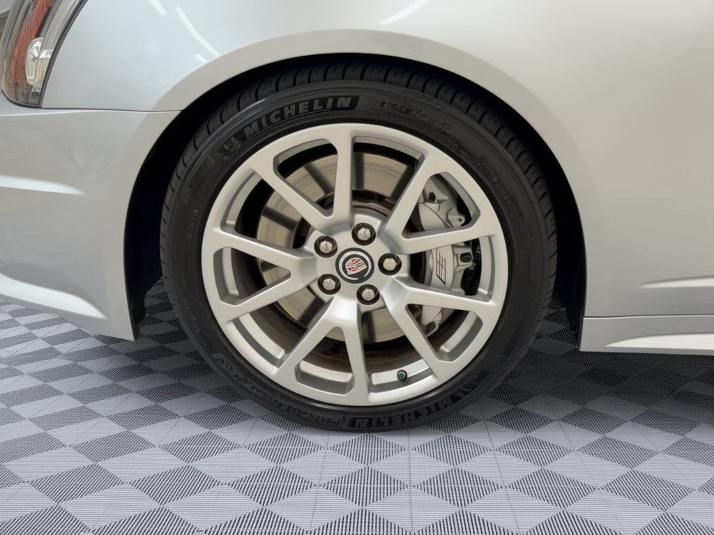 Used 2011 Cadillac CTS V RWD image 13