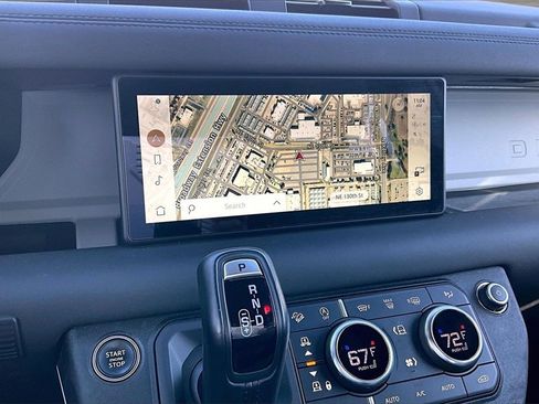 Used 2024 Land Rover Defender 110 S image 6