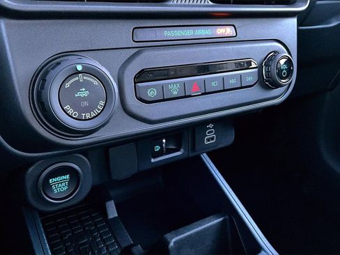 New 2025 Ford Maverick Lariat w/ Black Appearance Package image 24