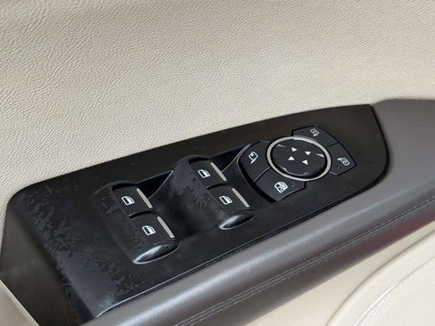 Used 2016 Lincoln MKX Reserve AWD/4WD image 16