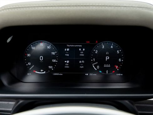 Used 2023 Land Rover Defender 110 SE image 47