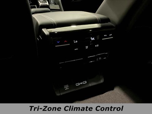Used 2024 Acura MDX FWD w/ Technology Package image 10