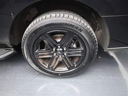 Used 2020 Ford Expedition Max XLT w/ Equipment Group 202A AWD/4WD image 18