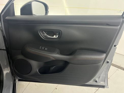 Used 2025 Honda HR-V Sport image 30