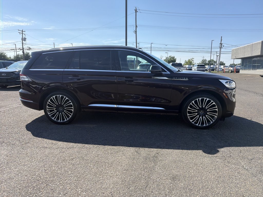 Certified 2023 Lincoln Aviator Black Label w/ Dynamic Handling Package AWD/4WD image 6