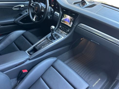 Used 2018 Porsche 911 Carrera S RWD image 17