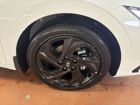 New 2026 Hyundai Elantra Sport FWD image 10