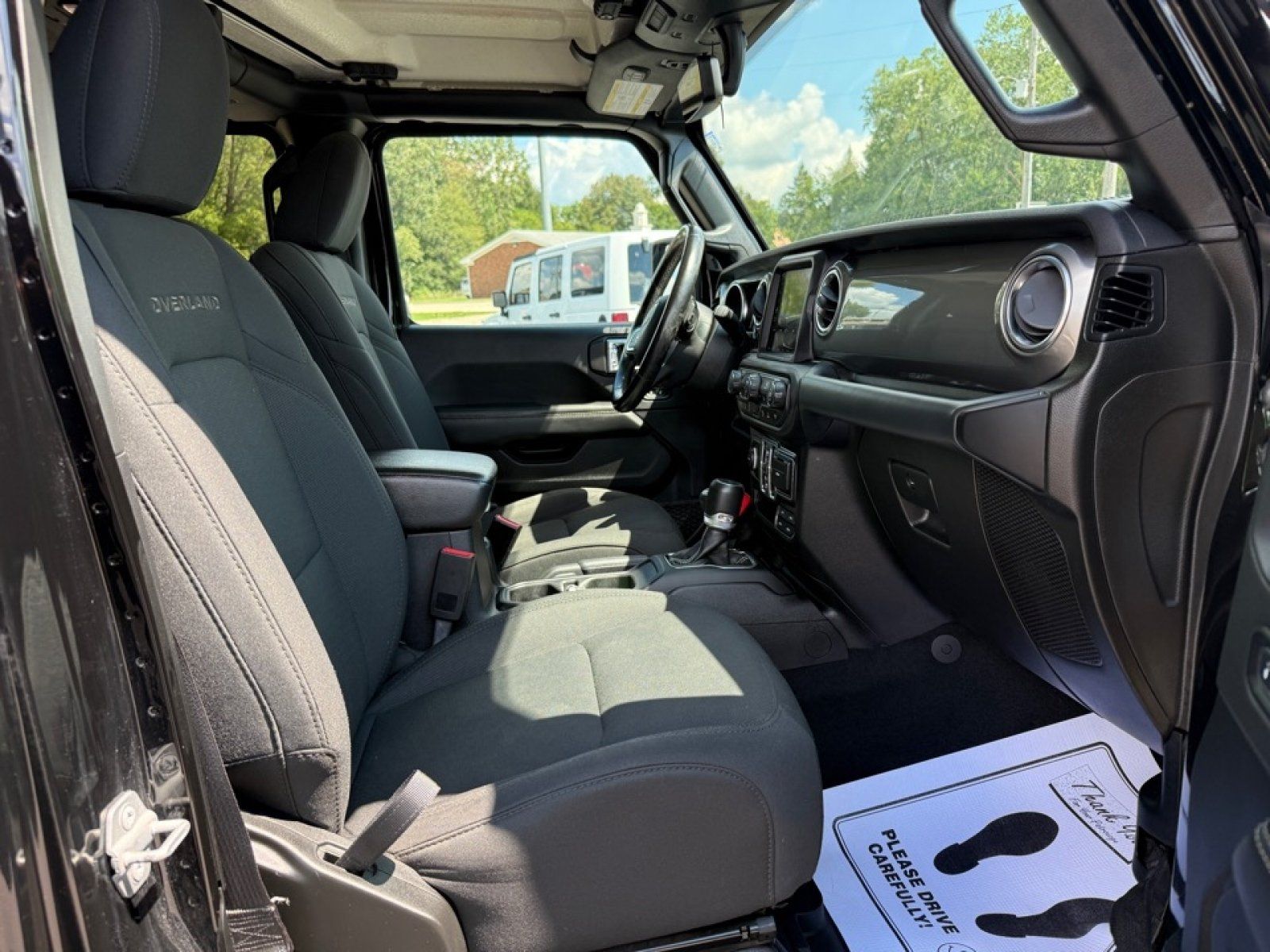 Used 2020 Jeep Gladiator Overland w/ Uconnect 4C Nav & Sound Group AWD/4WD image 24