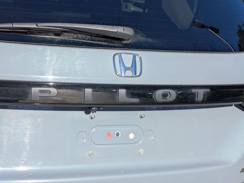 Used 2023 Honda Pilot Elite image 33