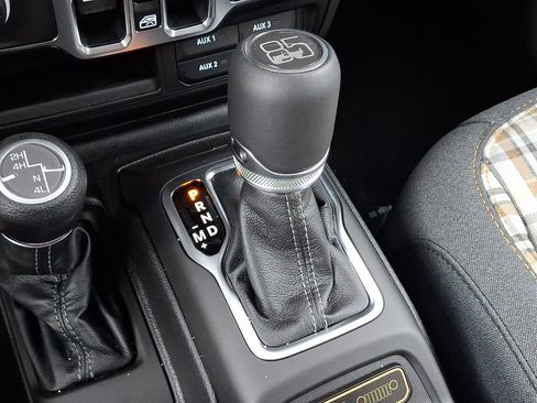 New 2026 Jeep Gladiator Sport AWD/4WD image 10