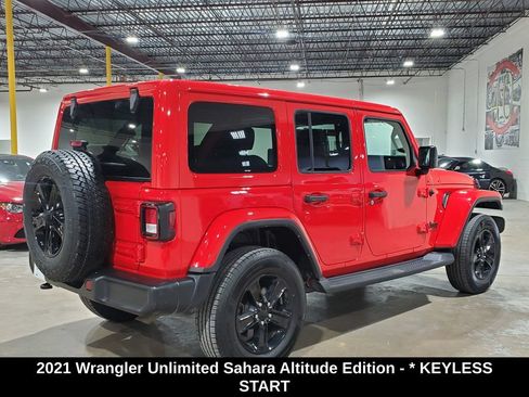 Used 2021 Jeep Wrangler Unlimited Sahara AWD/4WD image 10