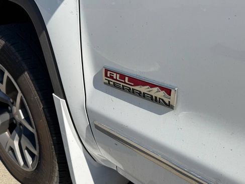 Used 2016 GMC Sierra 1500 SLT w/ All-Terrain Package AWD/4WD image 12