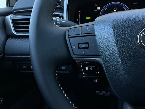 New 2026 Toyota Camry SE image 32