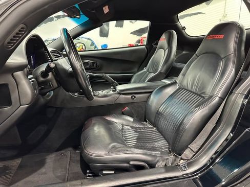 Used 2001 Chevrolet Corvette Z06 w/ Memory Pkg RWD image 8