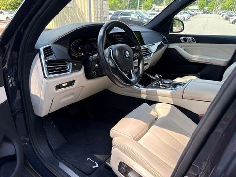 Used 2022 BMW X5 sDrive40i w/ Premium Package RWD image 16