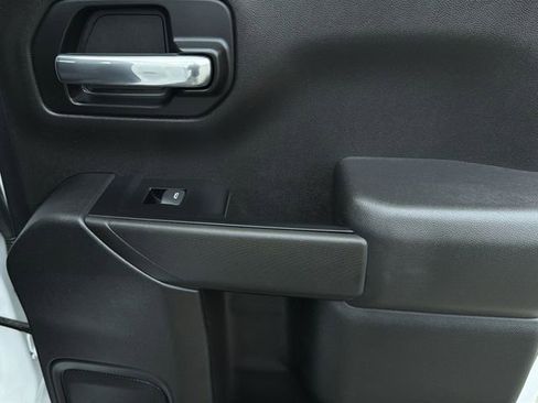 Used 2019 Chevrolet Silverado 1500 Custom Trail Boss w/ Custom Convenience Package AWD/4WD image 38
