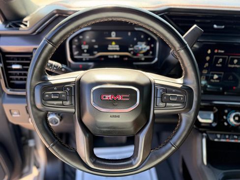 Used 2024 GMC Sierra 2500 AT4 w/ AT4 Premium Plus Package image 17