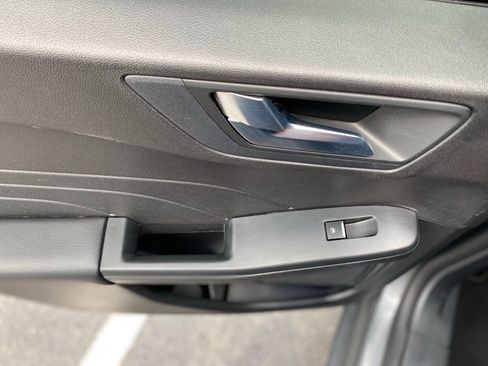 Used 2023 Ford Escape ST-Line FWD image 17