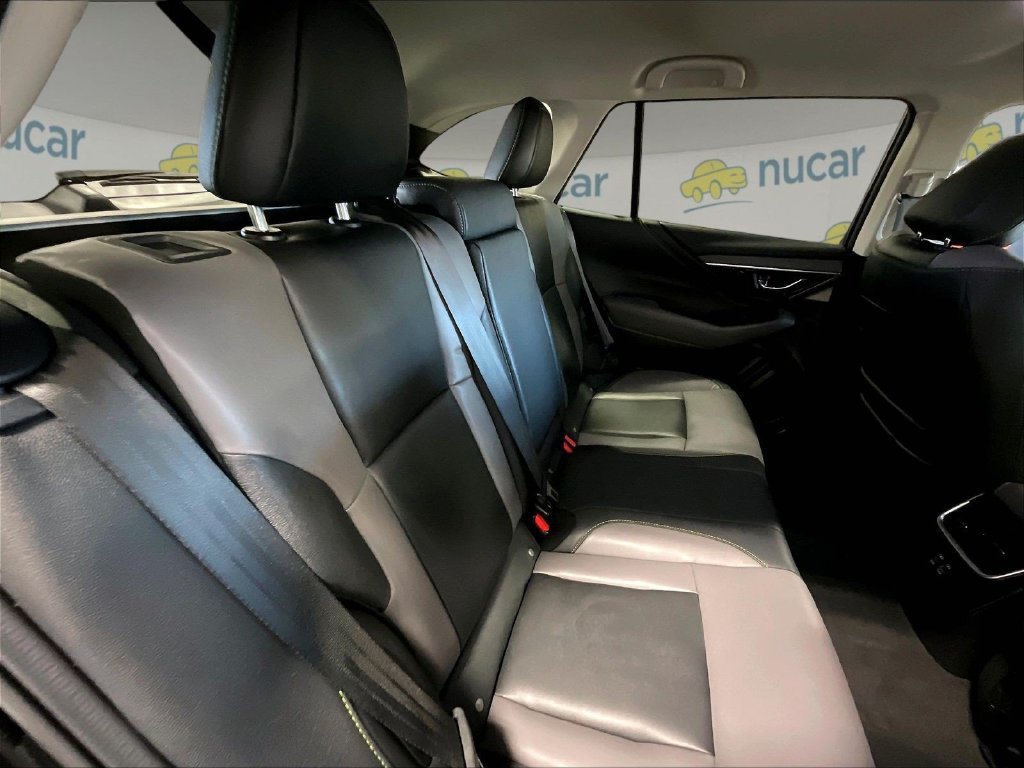 Used 2025 Subaru Outback Onyx Edition AWD/4WD image 16