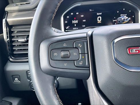 Used 2025 GMC Sierra 3500 AT4 w/ AT4 Premium Plus Package image 20