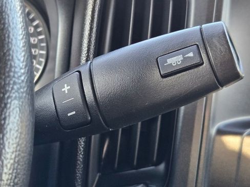 Used 2018 Chevrolet Silverado 1500 Custom w/ Custom Value Package image 28