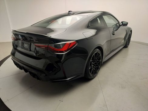 Used 2022 BMW M4 xDrive Competition w/ M Carbon Exterior Package AWD/4WD image 3