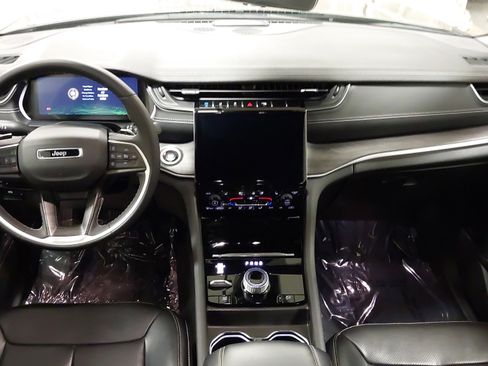 Used 2024 Jeep Grand Cherokee Limited 4xe image 26