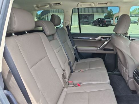Used 2020 Lexus GX 460 Premium w/ Premium Package AWD/4WD image 27