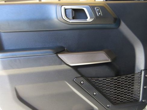 Certified 2022 Ford Bronco Outer Banks image 9